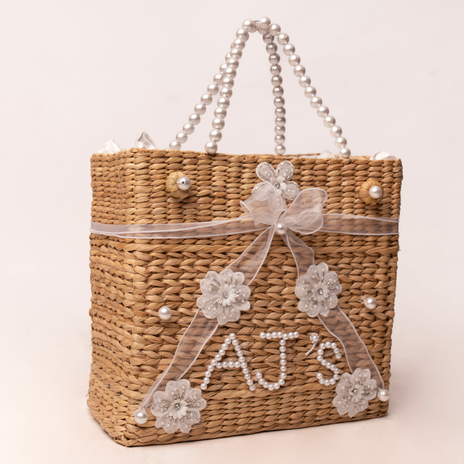 THE BLOSSOM BOW BASKET
